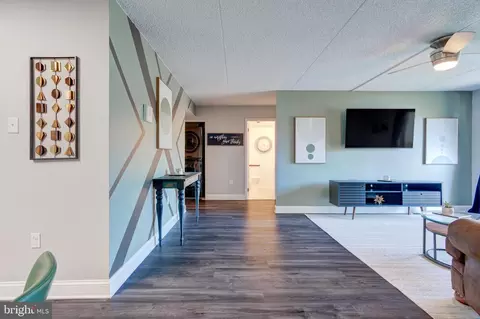 700 Avondale Rd #6E, Wallingford, PA 19086