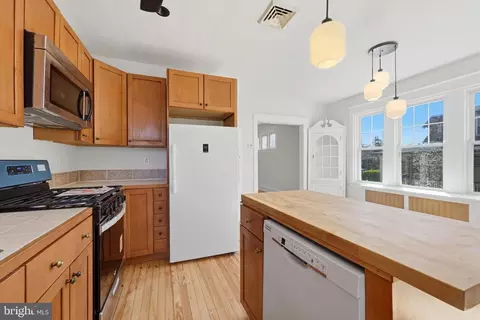 Kitchen - 7864 Beverly Blvd, Darby, PA 19082 photo 2 of 2