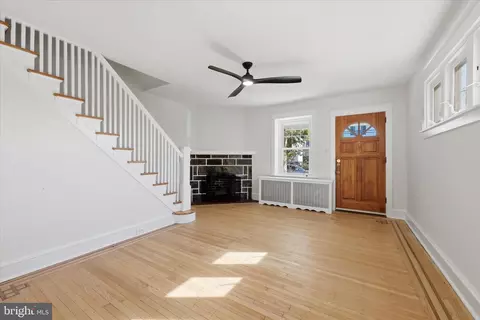 Living - 7864 Beverly Blvd, Darby, PA 19082 photo 1 of 1