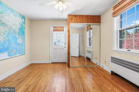 Bedroom - 242 N Rolling Rd, Springfield, PA 19064 photo 5 of 8