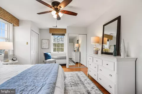 Bedroom - 242 N Rolling Rd, Springfield, PA 19064 photo 3 of 8