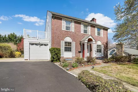 Exterior - 242 N Rolling Rd, Springfield, PA 19064 photo 2 of 9