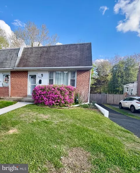 701 E 23rd St, Chester, PA 19013