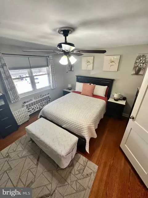 Bedroom - 7136 Pine St, Darby, PA 19082 photo 2 of 3