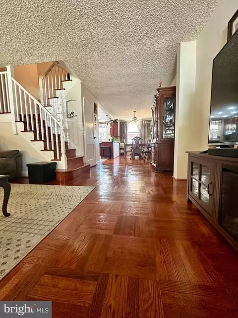 Entry Way - 7136 Pine St, Darby, PA 19082 photo 1 of 2