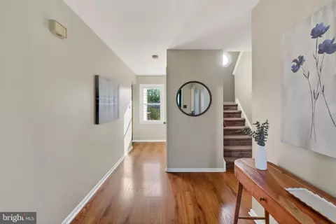 Entry Way - 214 Bridge Rd, Ogden, PA 19061 photo 2 of 4