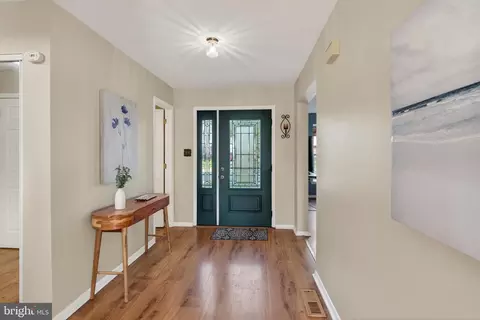 Entry Way - 214 Bridge Rd, Ogden, PA 19061 photo 1 of 4