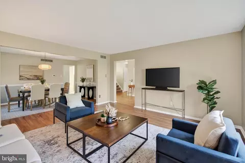 Living - 214 Bridge Rd, Ogden, PA 19061 photo 4 of 4