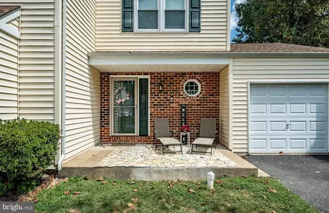 Exterior - 214 Bridge Rd, Ogden, PA 19061 photo 2 of 9