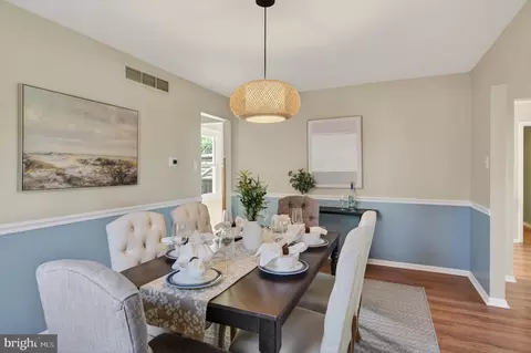 Dining - 214 Bridge Rd, Ogden, PA 19061 photo 3 of 4