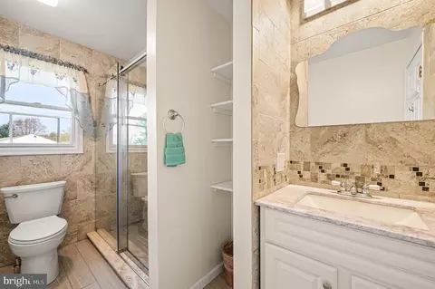 Bath - 5946 Chichester Ave, Aston, PA 19014 photo 1 of 1