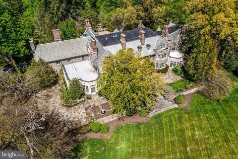 Other - 220 Ravenscliff Rd, Wayne, PA 19087 photo 1 of 27