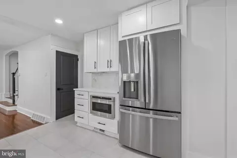 Entry Way - 114 Conestoga Rd, Wayne, PA 19087 photo 7 of 22