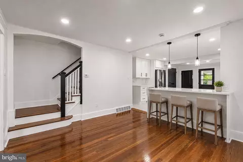 Entry Way - 114 Conestoga Rd, Wayne, PA 19087 photo 1 of 22