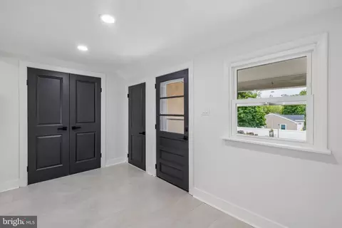 Entry Way - 114 Conestoga Rd, Wayne, PA 19087 photo 11 of 22