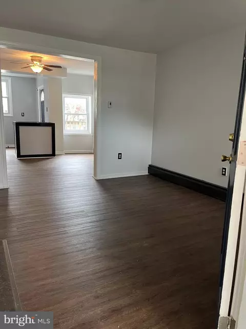 Living - 428 Croyden Rd, Darby, PA 19082 photo 1 of 1