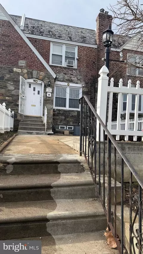 103 Academy Ln, Darby, PA 19082