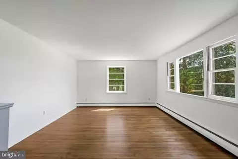 Living - 77 Ruby Rd, Chadds Ford, PA 19317 photo 1 of 2