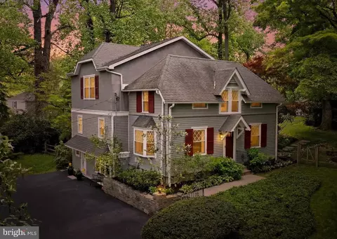 211 Comrie Dr, Villanova, PA 19085