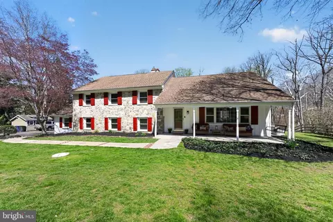168 Dam View Dr, Media, PA 19063
