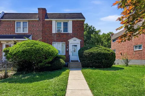 1150 Taylor Dr, Folcroft, PA 19032