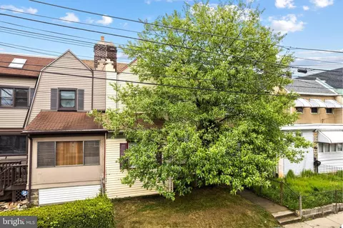 223 Long Ln, Darby, PA 19082