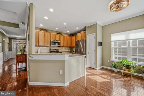 Entry Way - 8 Irwin Dr, Ogden, PA 19061 photo 5 of 5