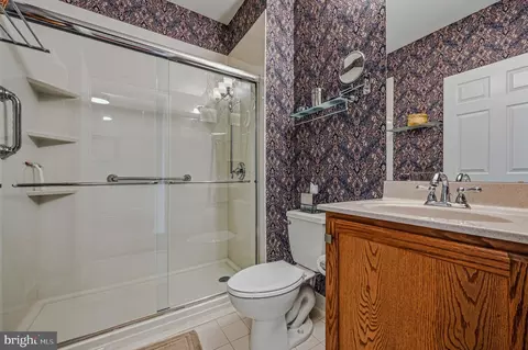 Bath - 8 Irwin Dr, Ogden, PA 19061 photo 1 of 3