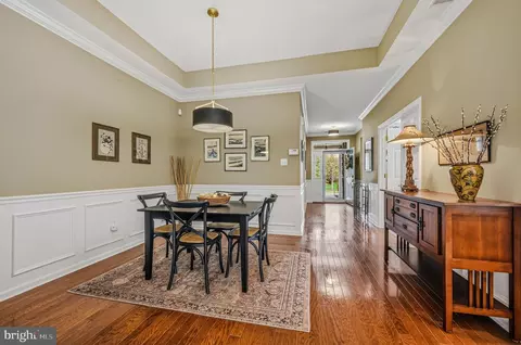 Entry Way - 8 Irwin Dr, Ogden, PA 19061 photo 3 of 5