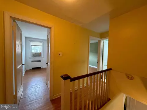 225 Wingate Rd, Darby, PA 19082