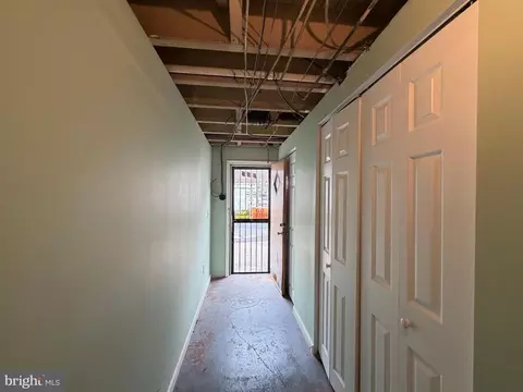 Entry Way - 225 Wingate Rd, Darby, PA 19082 photo 4 of 5