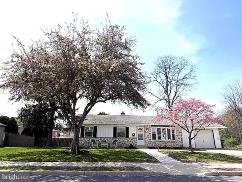 2840 3rd Ave, Boothwyn, PA 19061