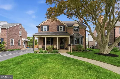 827 Harper Ave, Drexel Hill, PA 19026