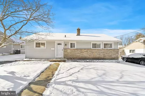 613 Springfield Ave, Folsom, PA 19033