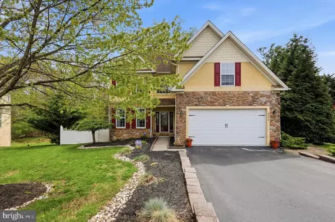 311 Carolee Cir, Springfield, PA 19064
