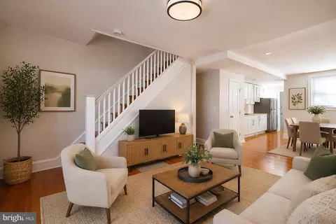 562 Millbank Rd, Upper Darby, PA 19082