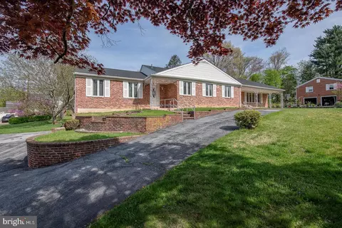 1000 Beech Rd, Wallingford, PA 19086