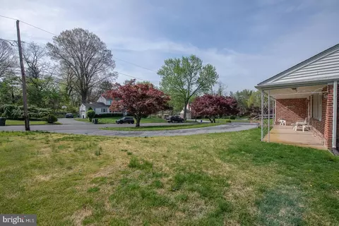 Exterior - 1000 Beech Rd, Wallingford, PA 19086 photo 8 of 13