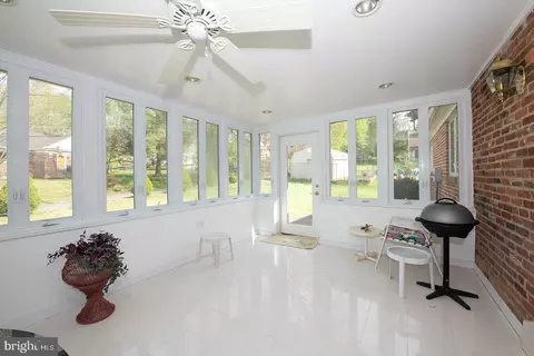 Exterior - 1000 Beech Rd, Wallingford, PA 19086 photo 5 of 13