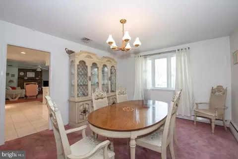 Dining - 1000 Beech Rd, Wallingford, PA 19086 photo 2 of 2