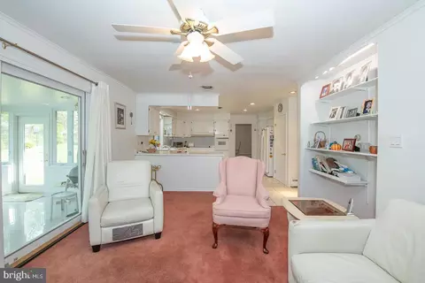 Living - 1000 Beech Rd, Wallingford, PA 19086 photo 5 of 6