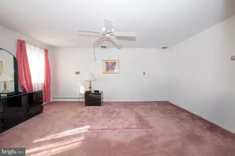 Bedroom - 1000 Beech Rd, Wallingford, PA 19086 photo 3 of 9