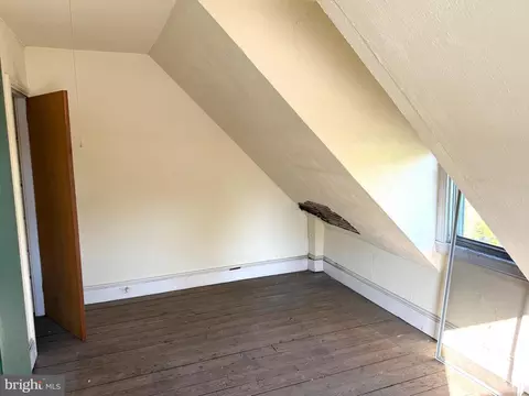 Bedroom - 256 N Aberdeen Ave, Wayne, PA 19087 photo 1 of 2