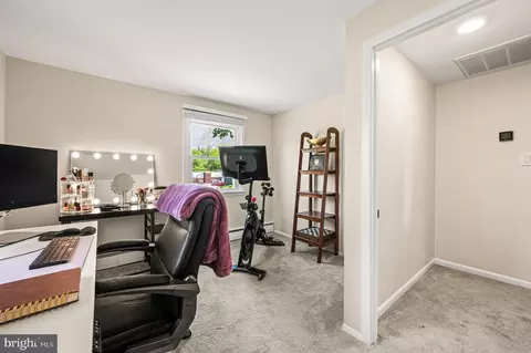 Entry Way - 33 Ruby Rd, Chadds Ford, PA 19317 photo 2 of 2