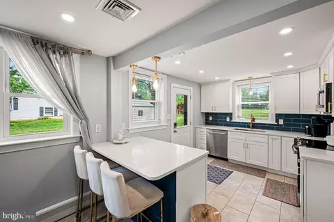 Kitchen - 33 Ruby Rd, Chadds Ford, PA 19317 photo 3 of 4