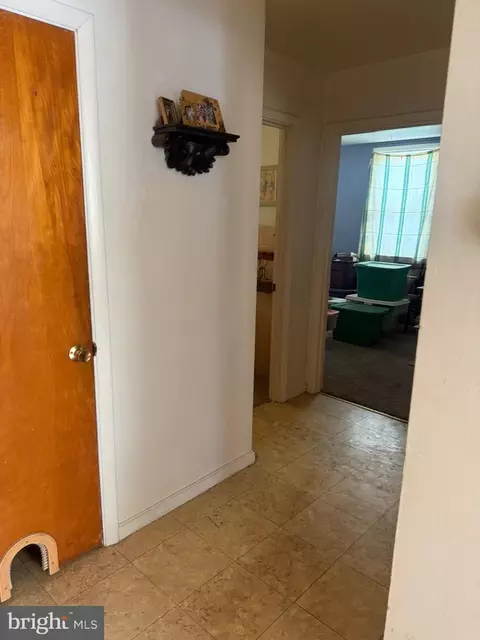 Entry Way - 5 Ardmore Ave, Darby, PA 19082 photo 2 of 6