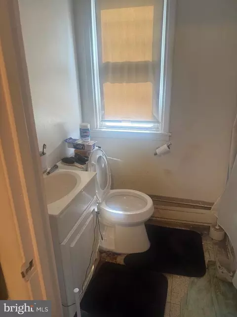 Entry Way - 5 Ardmore Ave, Darby, PA 19082 photo 6 of 6