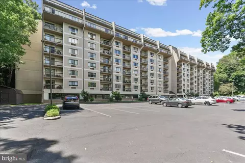 800 Avondale Rd #2Q, Wallingford, PA 19086