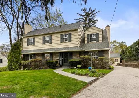 Exterior - 421 Saint Davids Rd, Wayne, PA 19087 photo 8 of 8