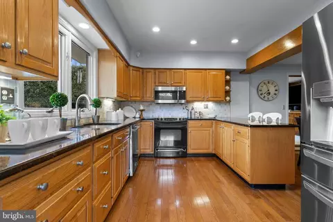 Kitchen - 421 Saint Davids Rd, Wayne, PA 19087 photo 2 of 4